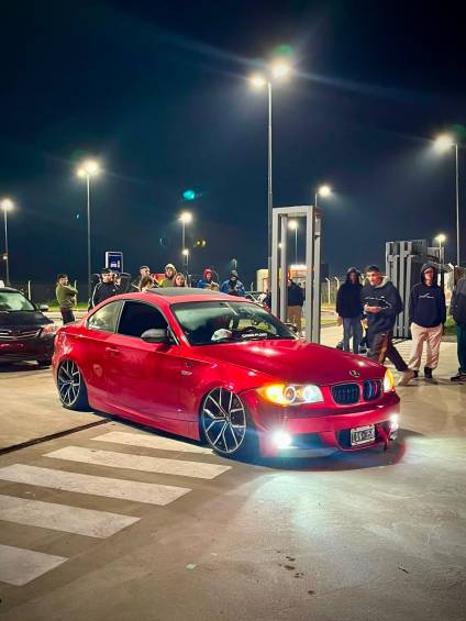 Se realizó el “Cañuelas Meet”, un encuentro abierto para amantes de los autos